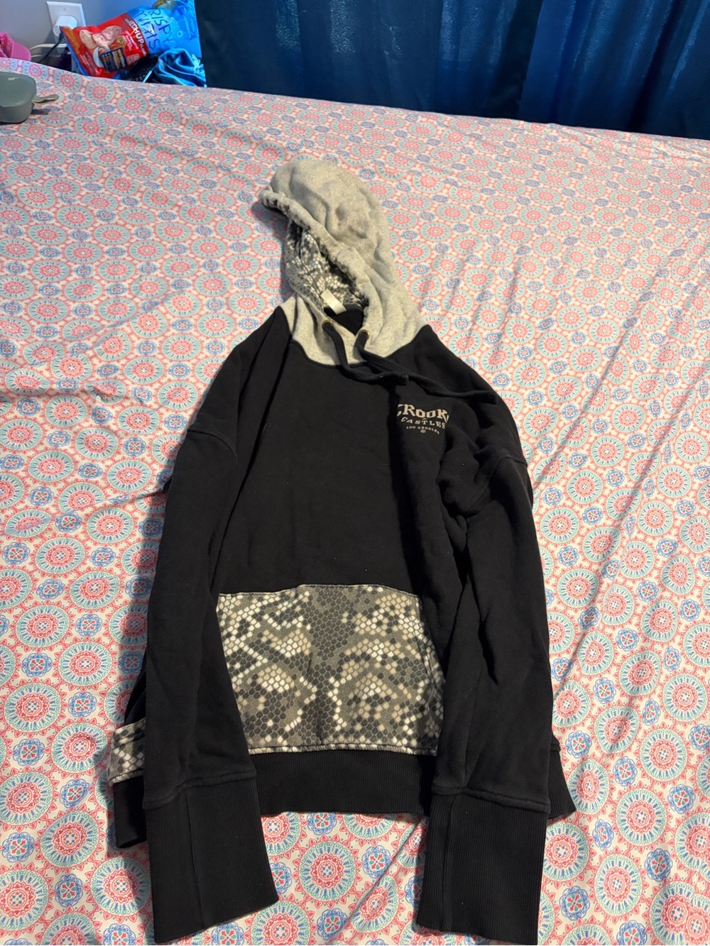 Medium sweater